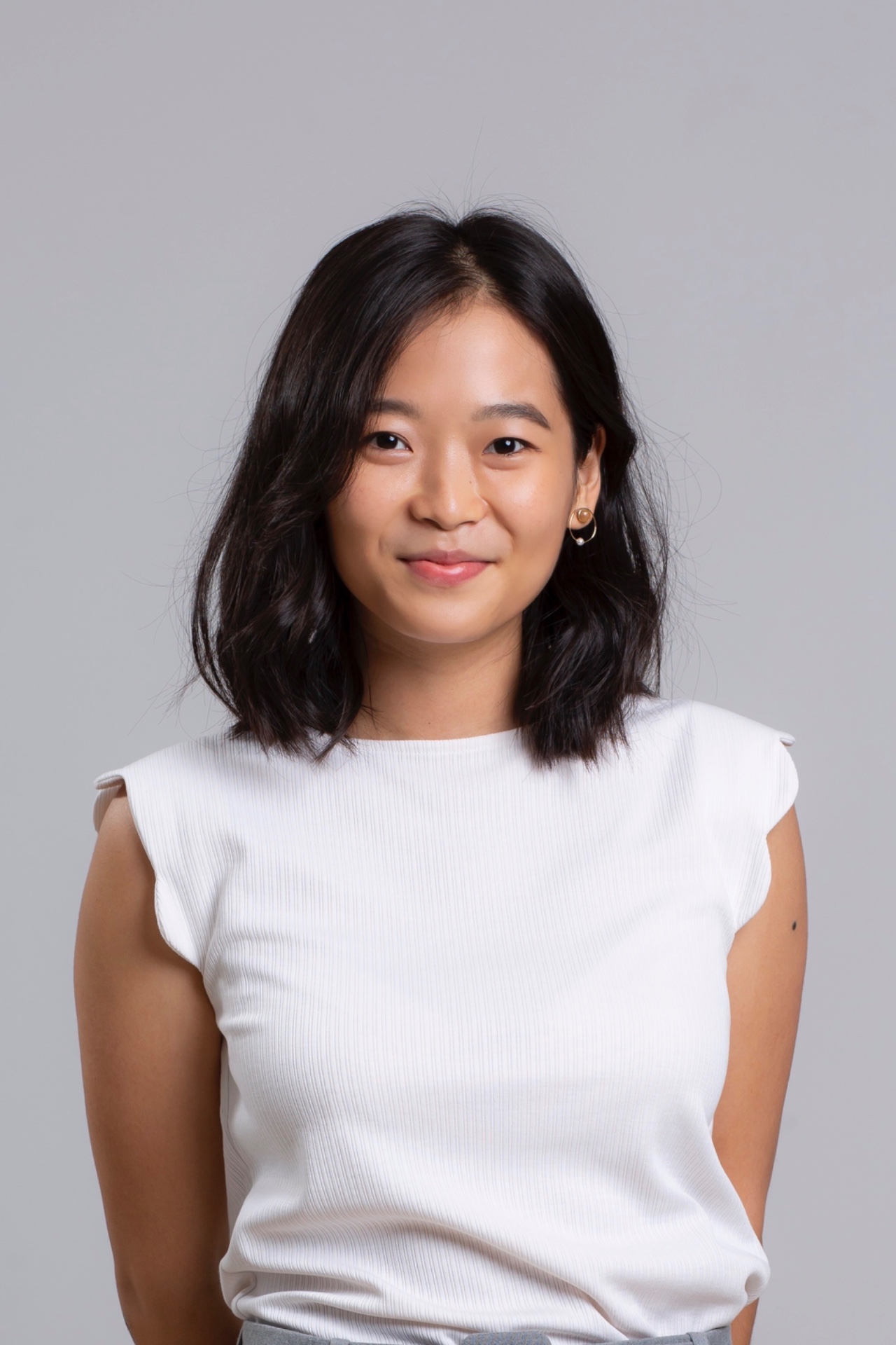 Shui Kwan Kelly — Model & Hostess in Paris photo 1