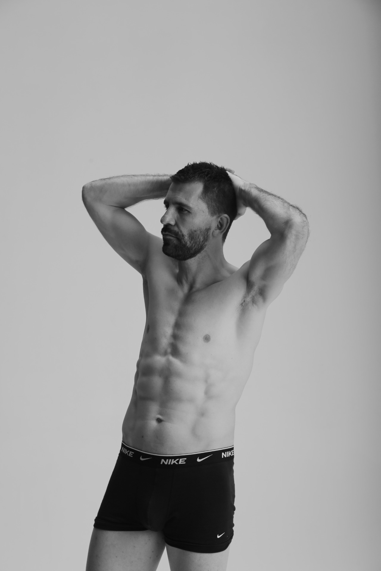 Eric — Model & Host in Schaerbeek photo 2