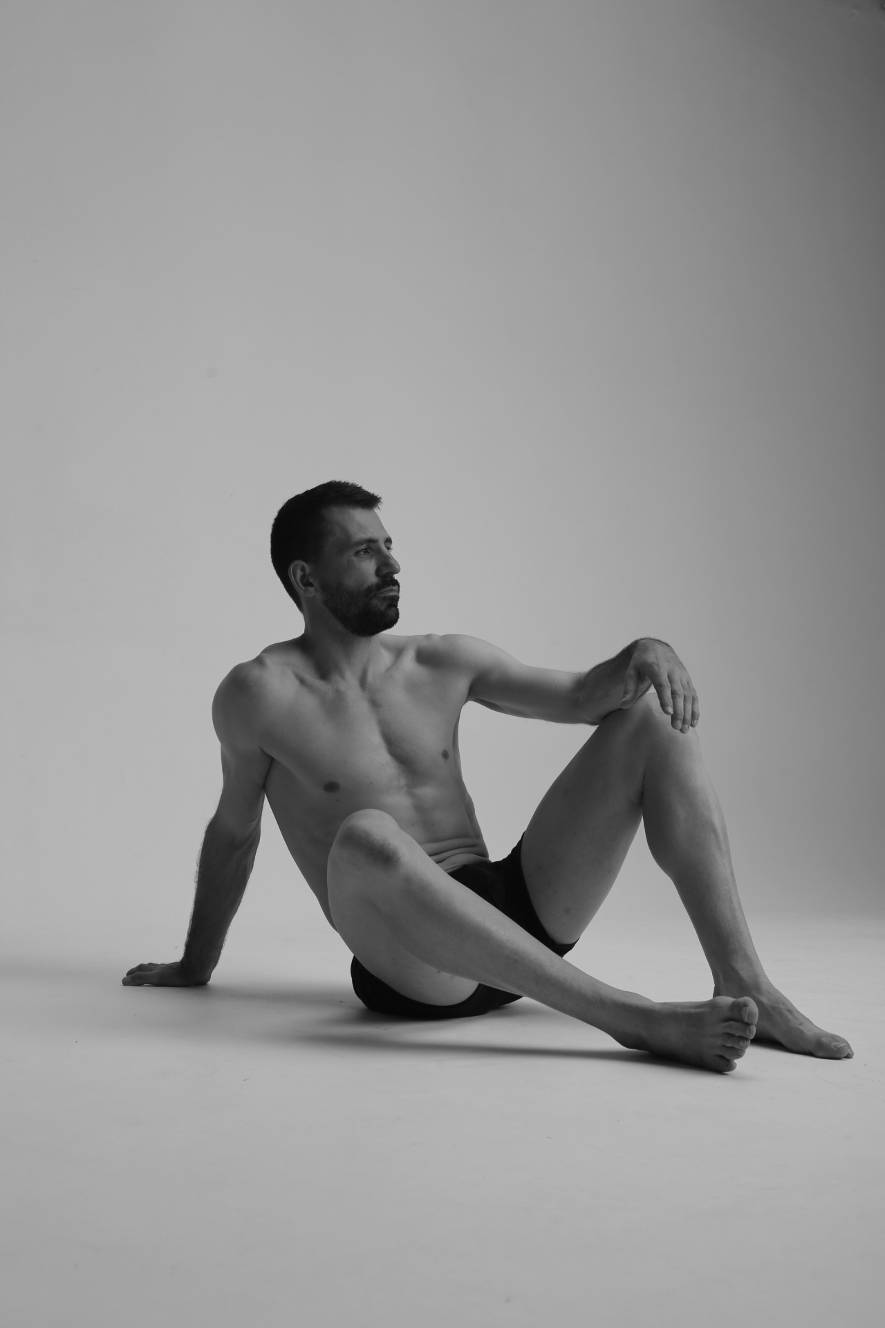 Eric — Model & Host in Schaerbeek photo 3