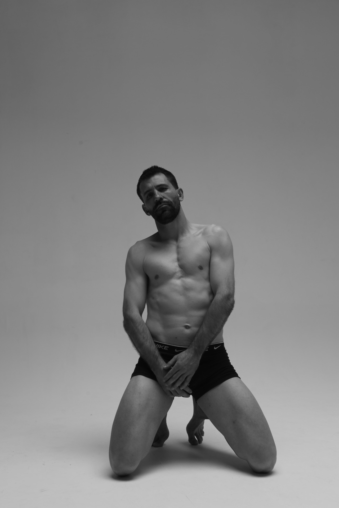 Eric — Model & Host in Schaerbeek photo 4
