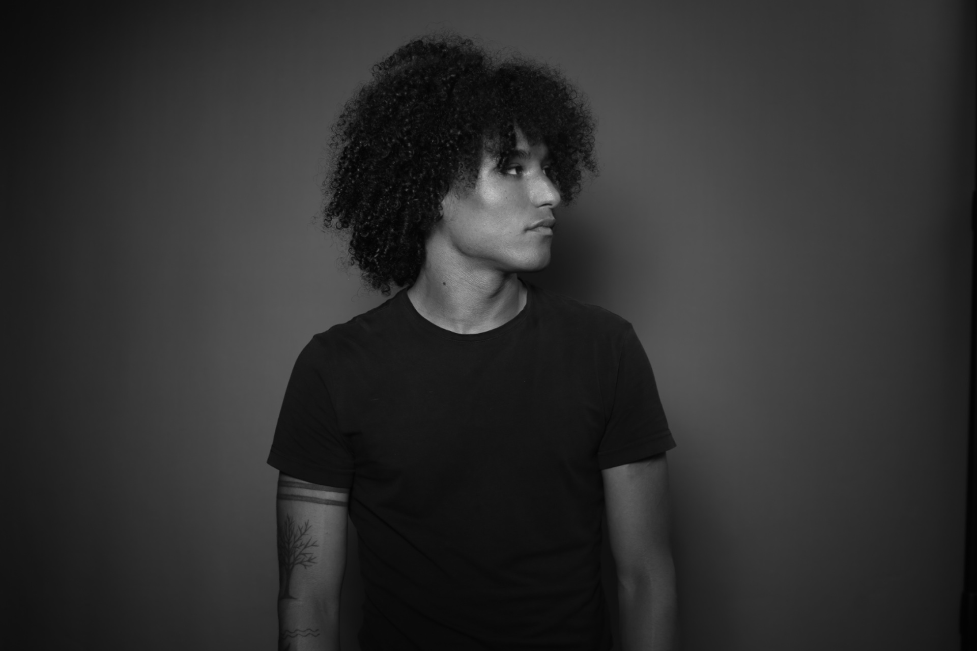 Charles — Model & Host in Paris photo 4