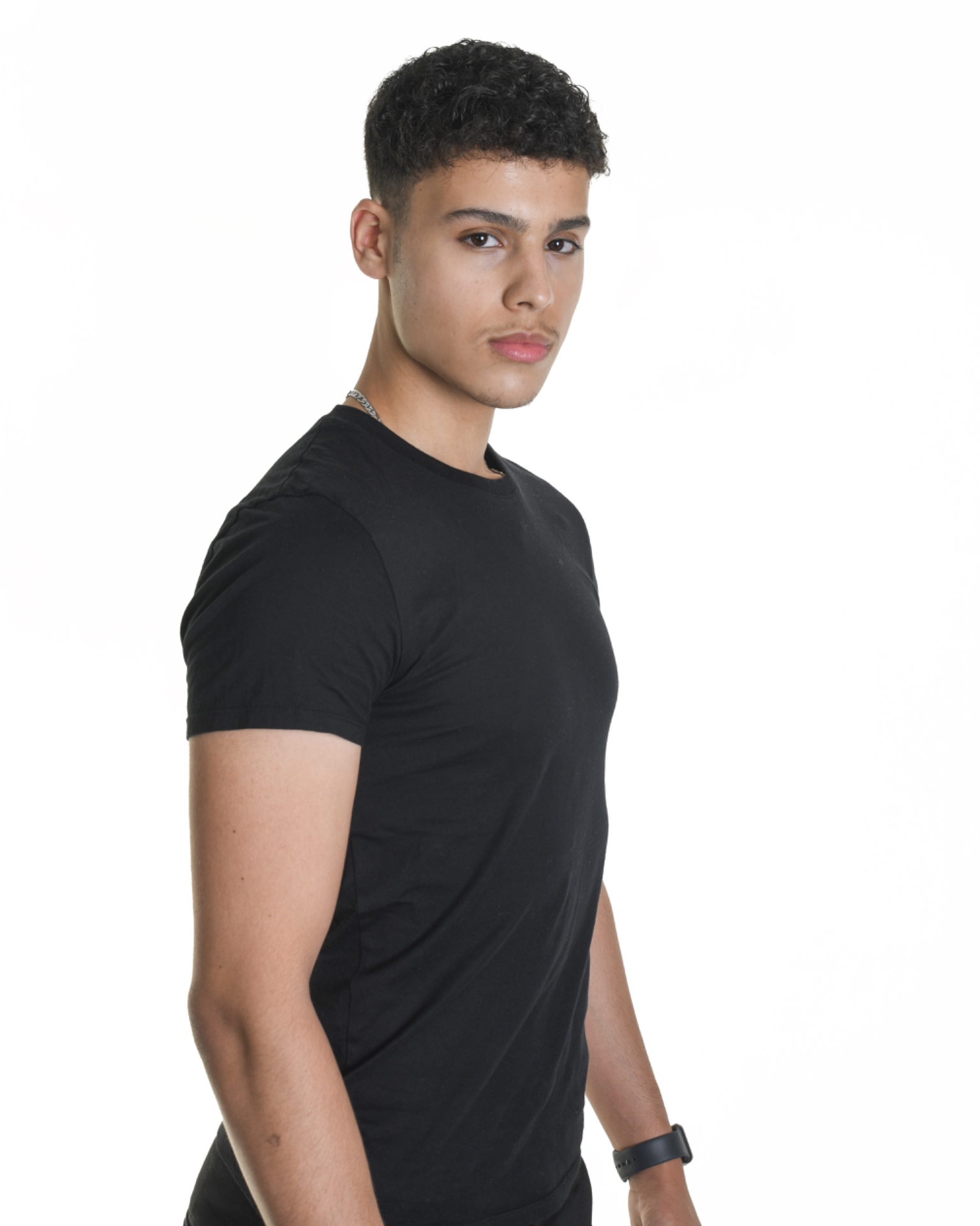 Ahmed-amine — Model & Host in Rillieux-la-pape photo 4