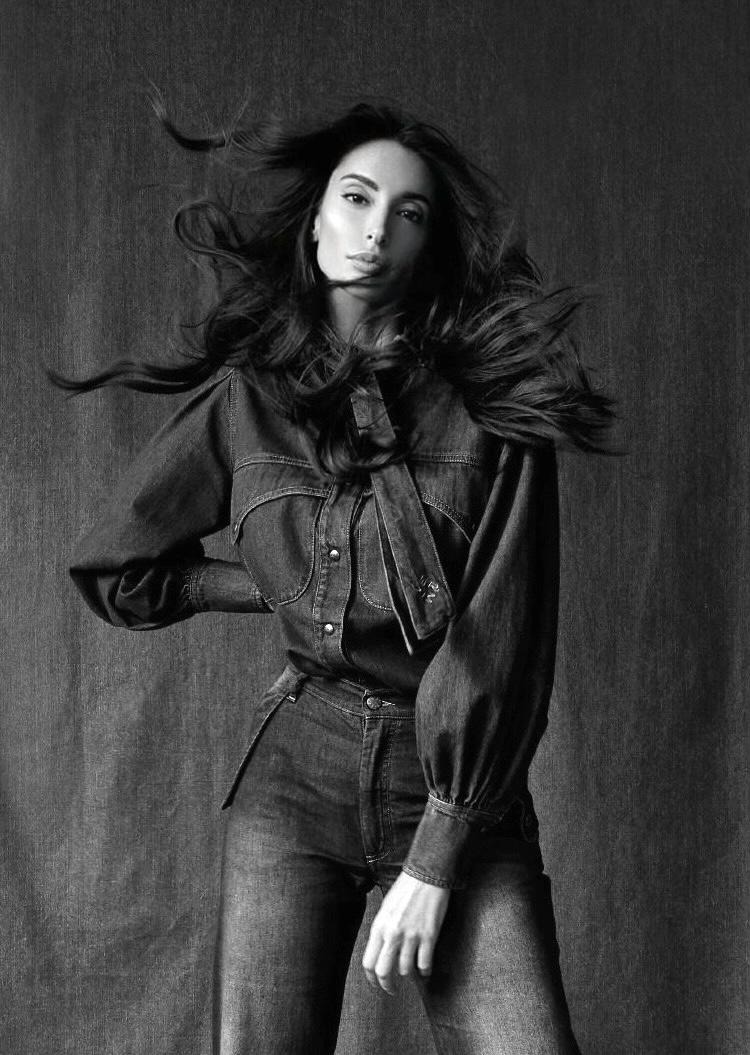 Martina photo 3 | Eye On Model