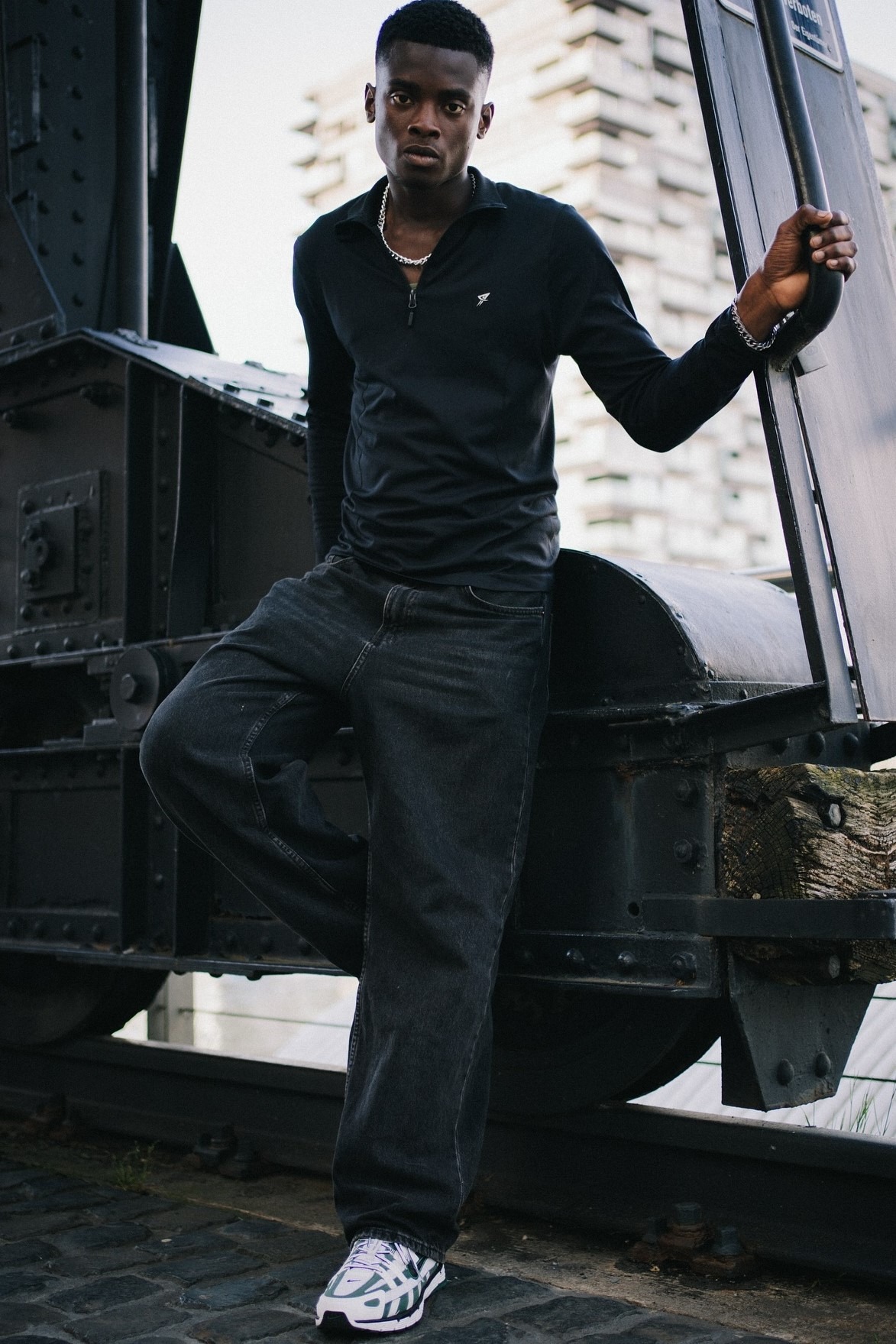 Lamine — Model & Host in Gau-algesheim photo 7