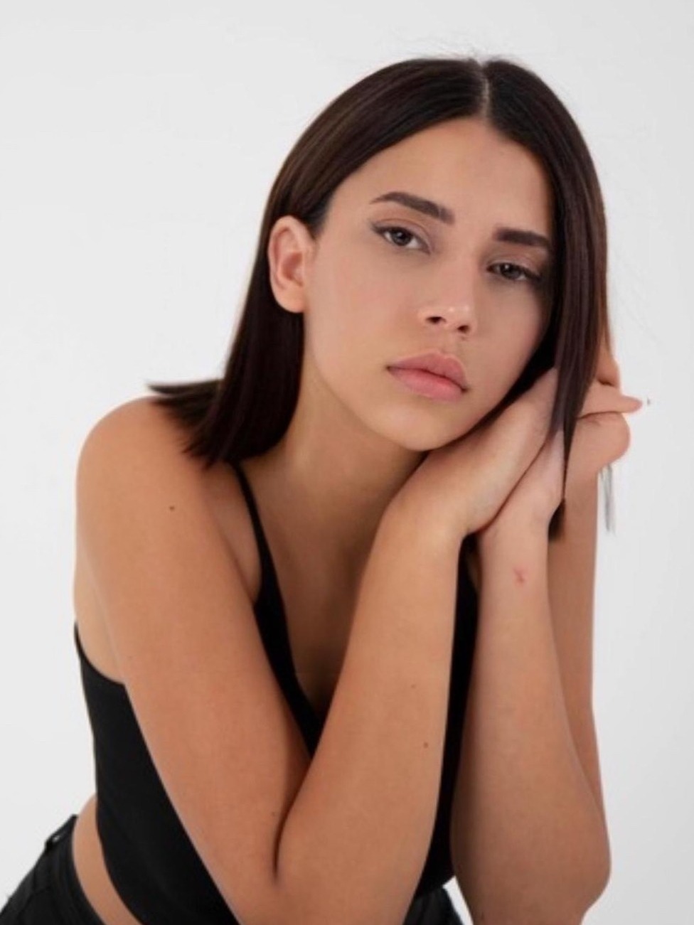 Ikram — Model & Hostess in Argenteuil photo 1