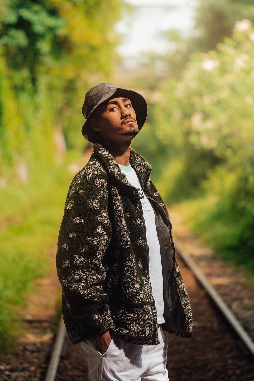 Jawed — Model & Host in Drancy photo 1