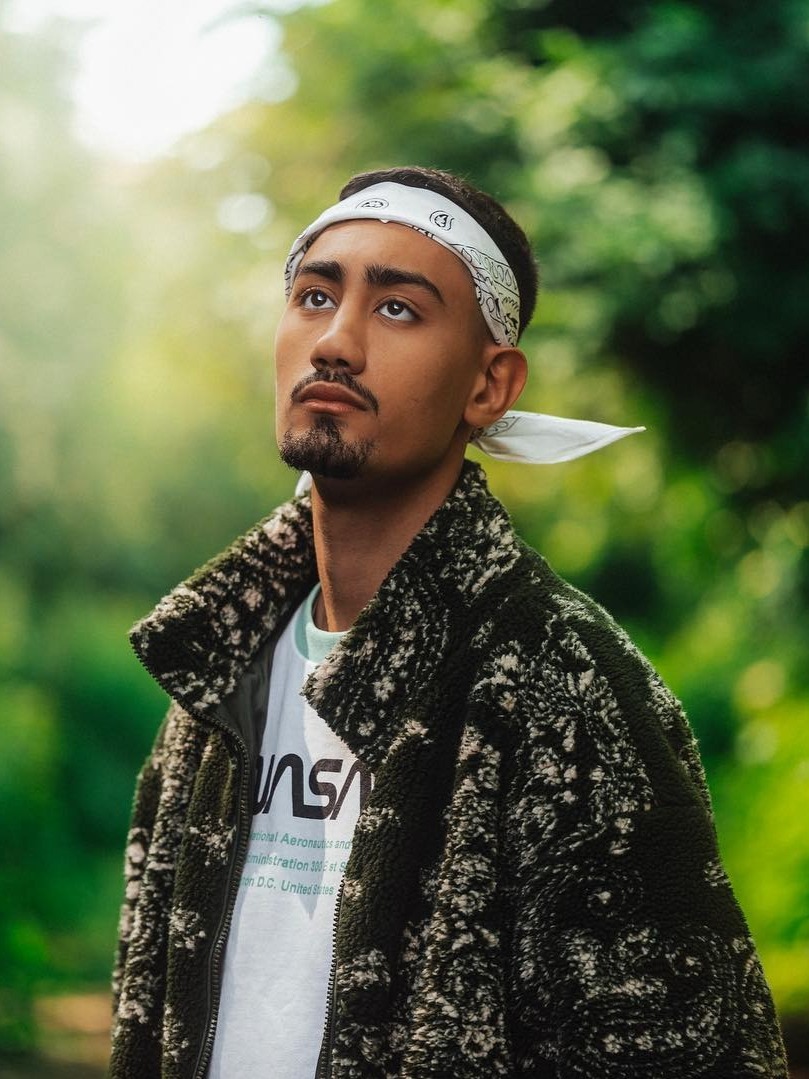 Jawed — Model & Host in Drancy photo 2
