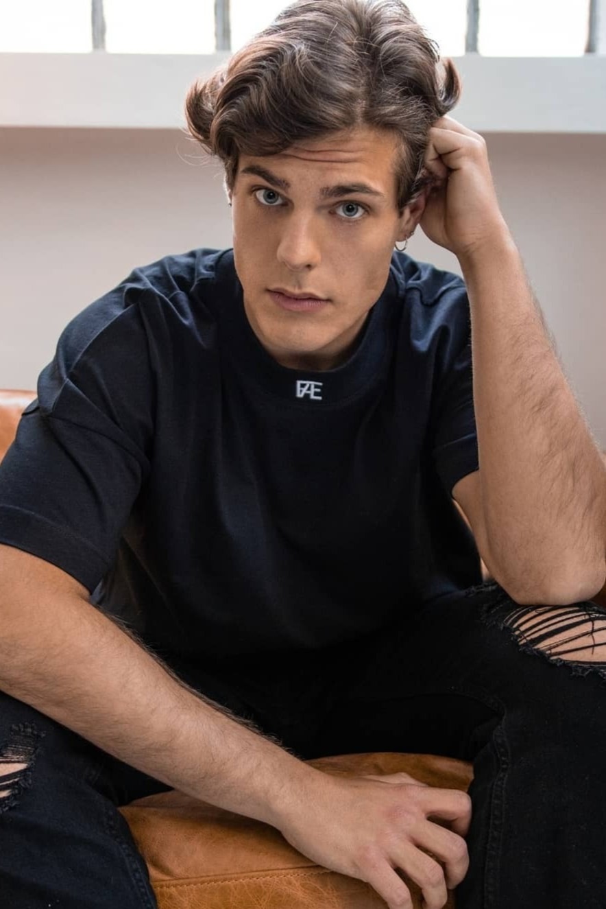 Lorenzo — Model & Host in Trezzo Sull'adda photo 6
