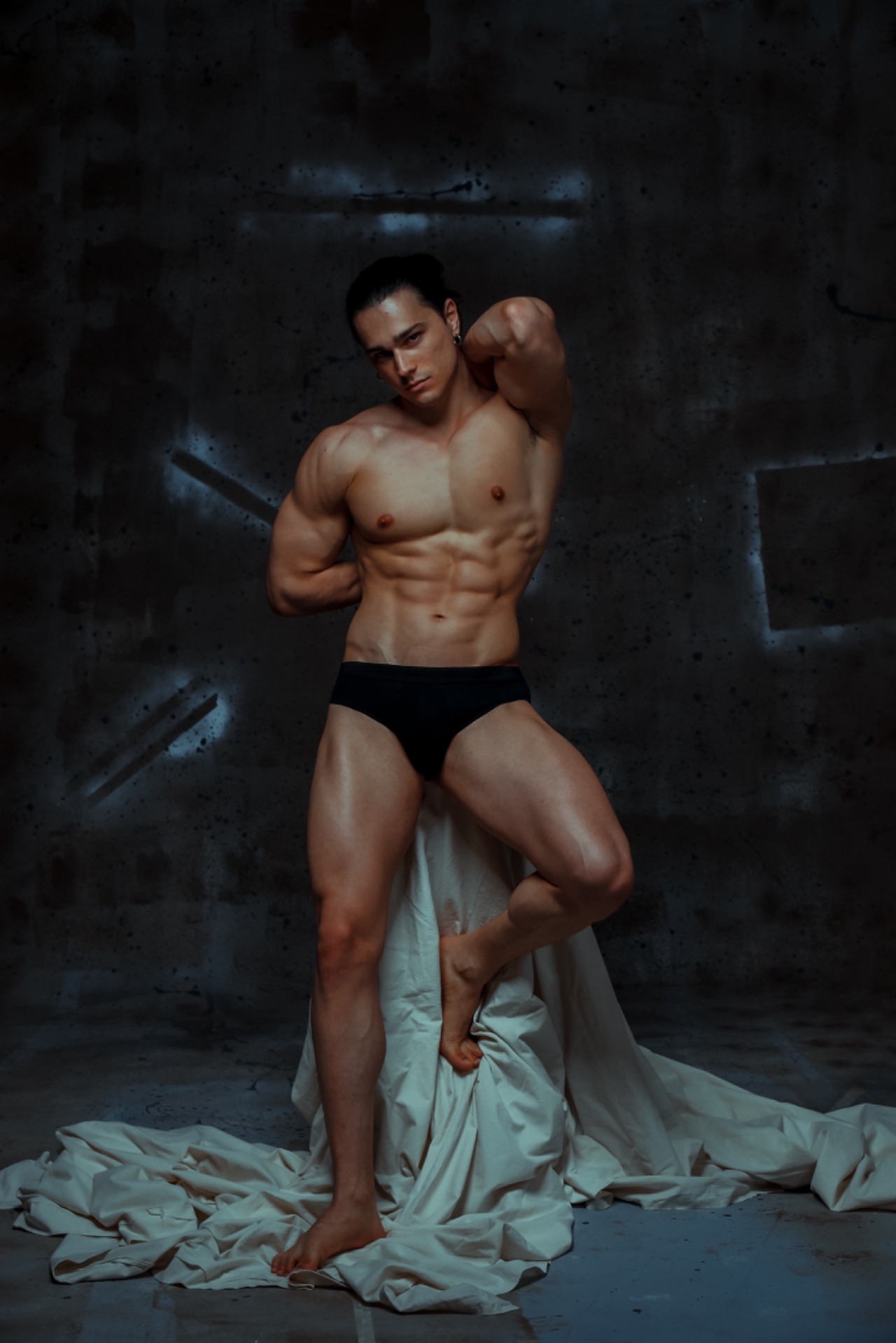 Luca — Model & Host in Bollate photo 15