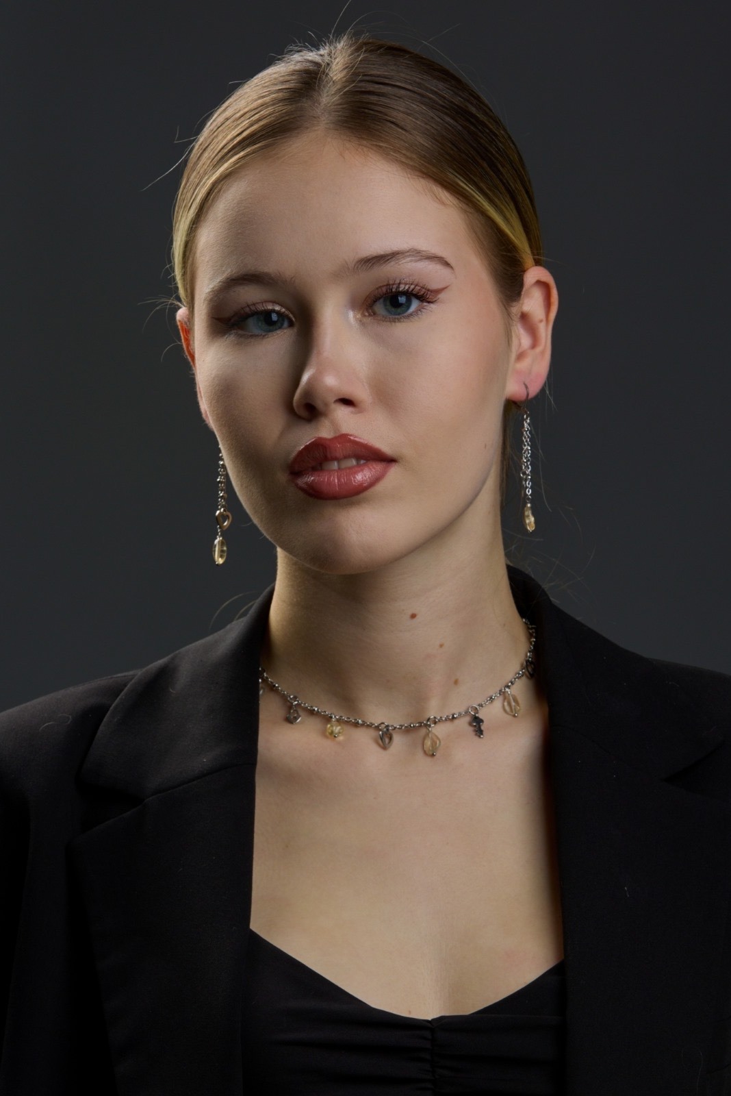 DENISA — Model in București | Eye On Model
