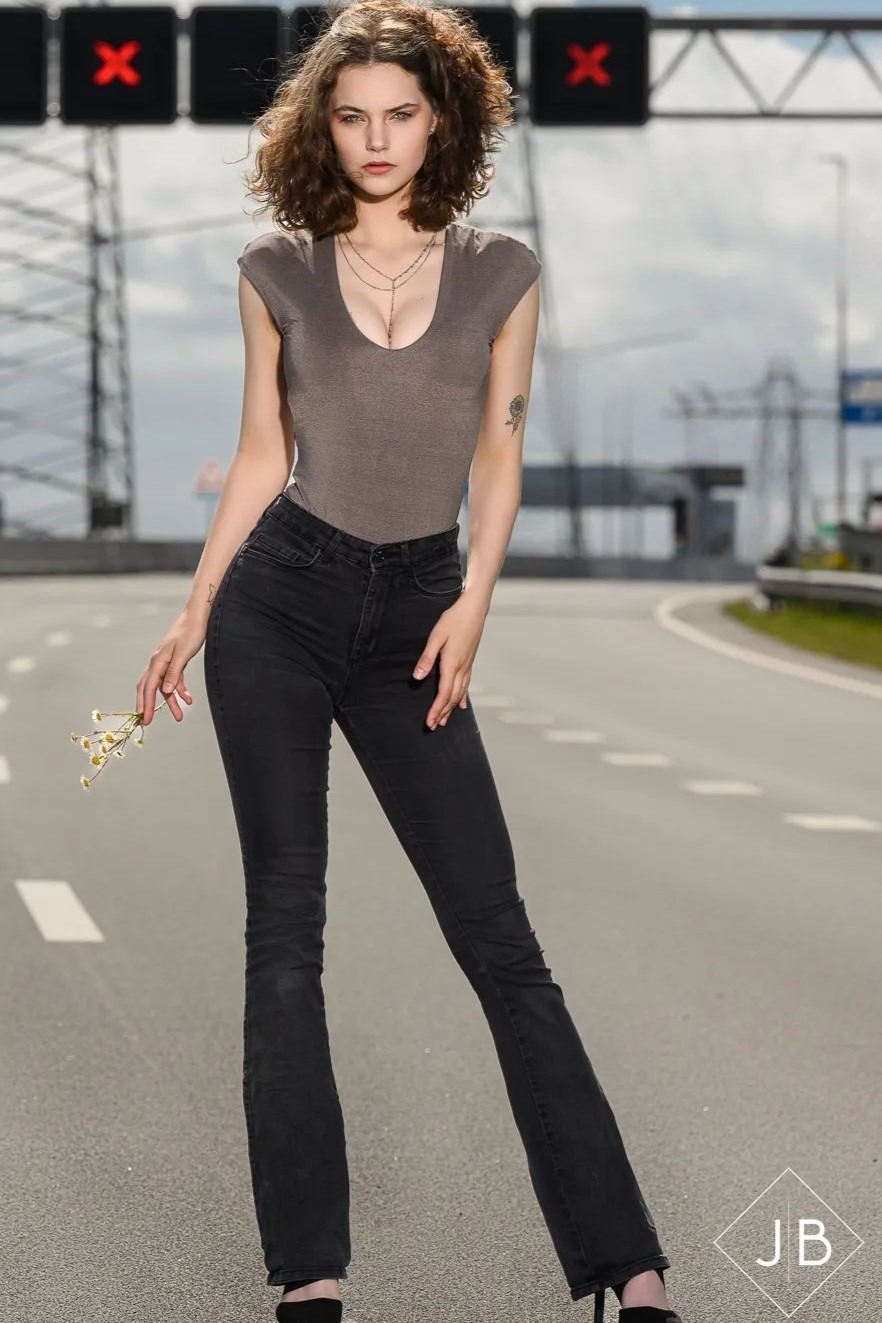 Janaika — Model & Hostess in Heerenveen photo 4