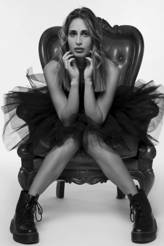 Arianna — Model & Hostess in Torino photo 21