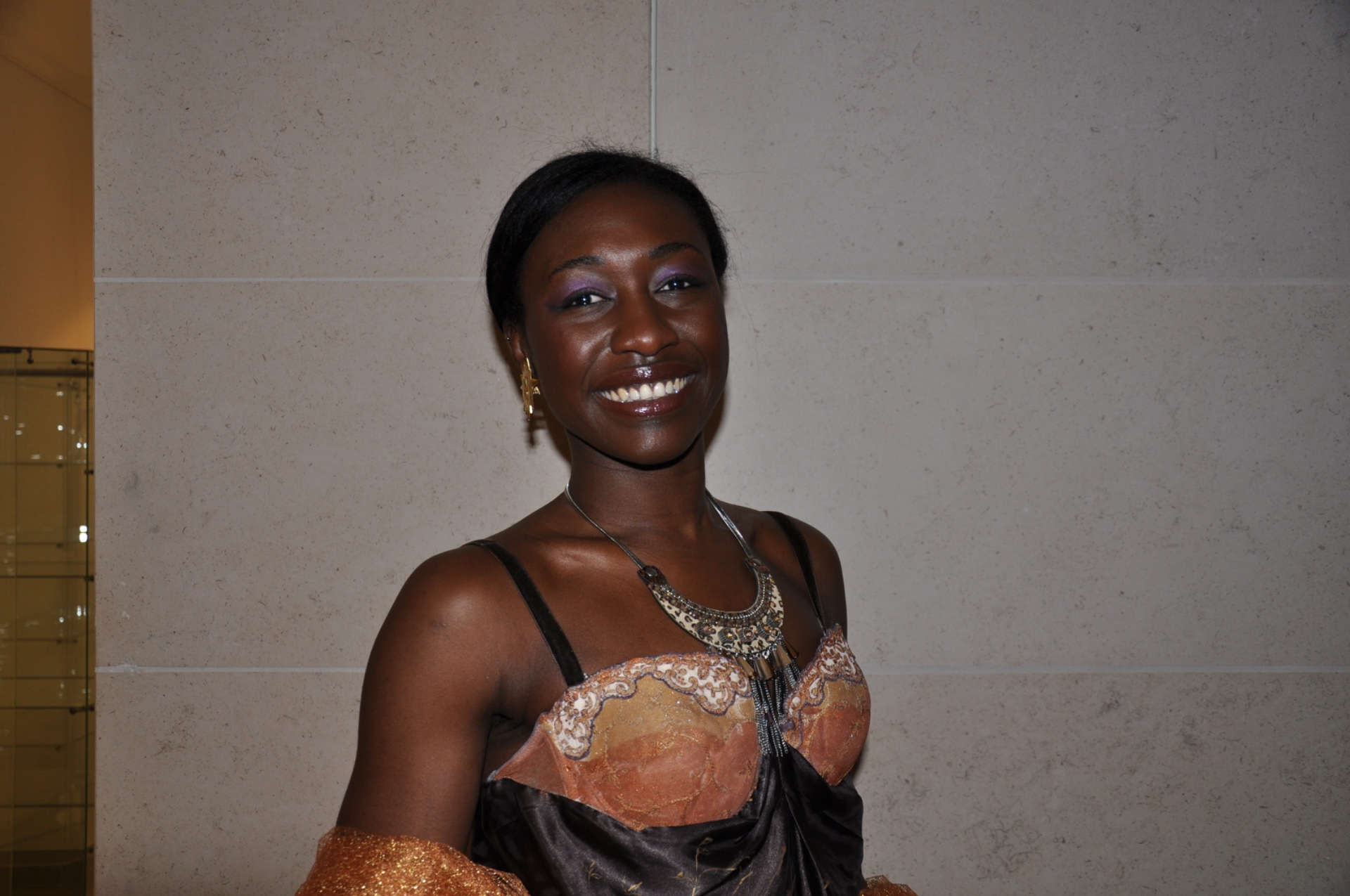Bintou — Model & Hostess in Paris photo 4