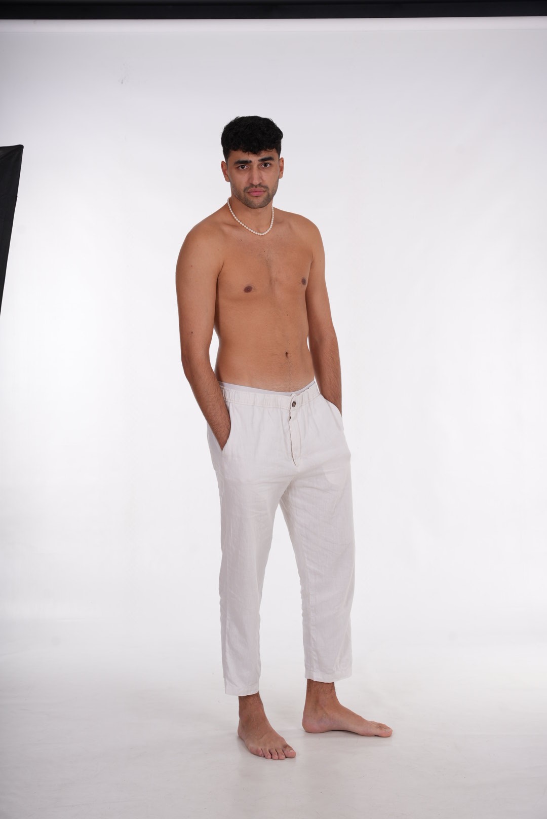 Mihnea — Model & Host in București photo 3