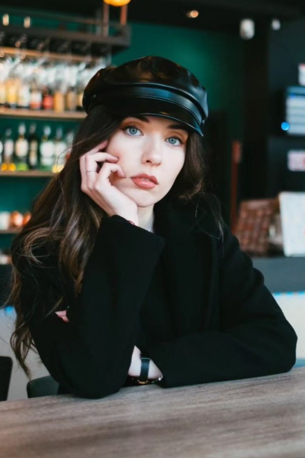 Daniela — Model & Hostess in Bologna photo 8
