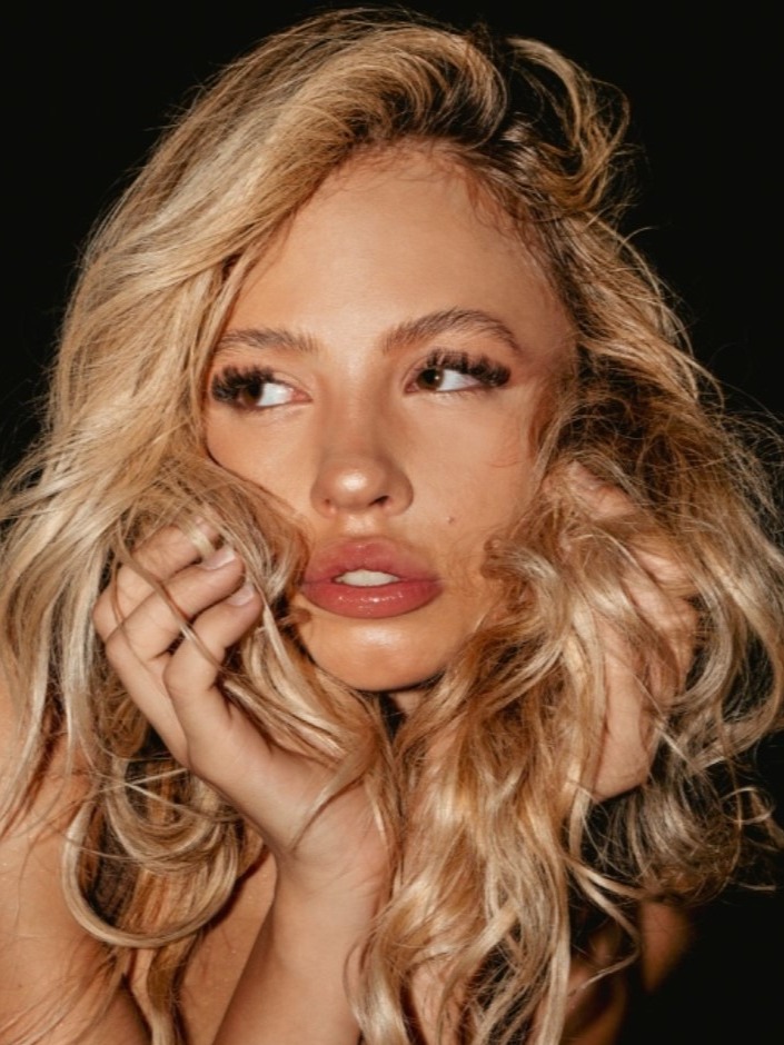 Noemi — Model & Hostess in Casola Valsenio photo 1