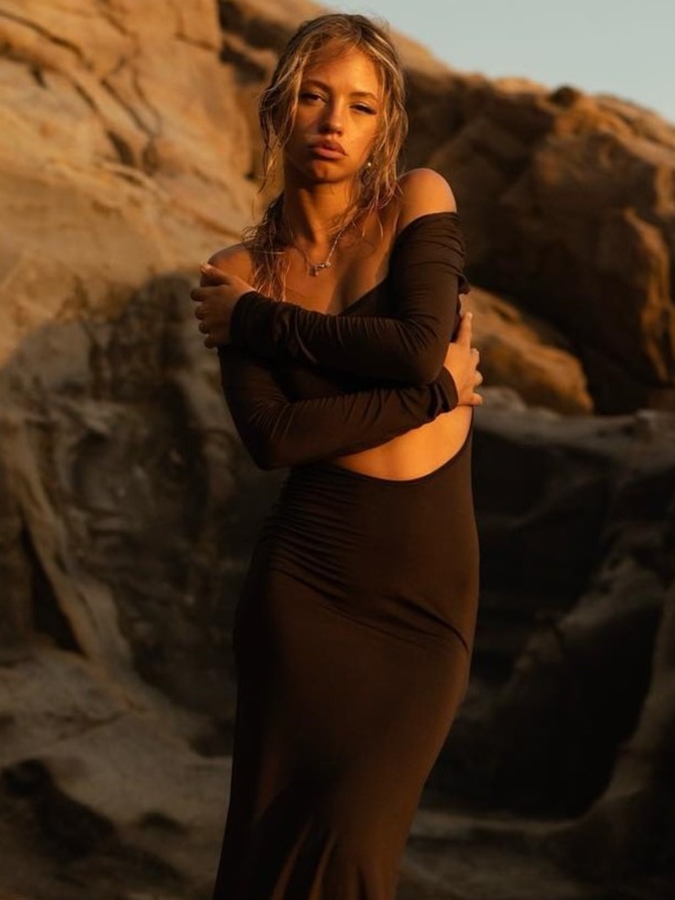 Noemi — Model & Hostess in Casola Valsenio photo 7