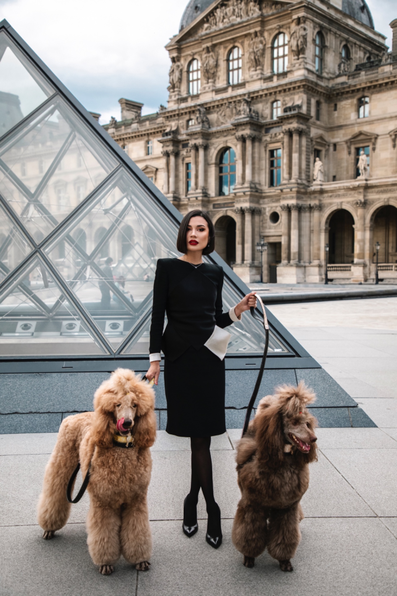 Dinara — Model & Hostess in Conflans-sainte-honorine photo 2