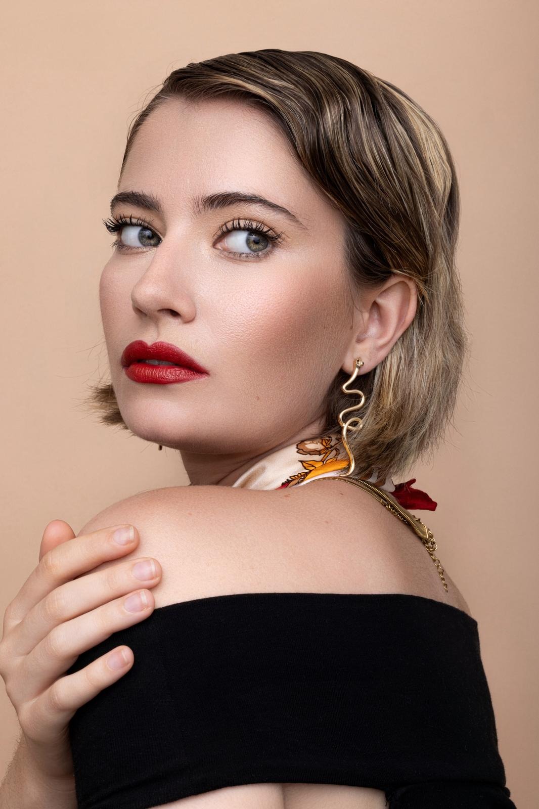 Eline — Model & Hostess in Paris photo 2