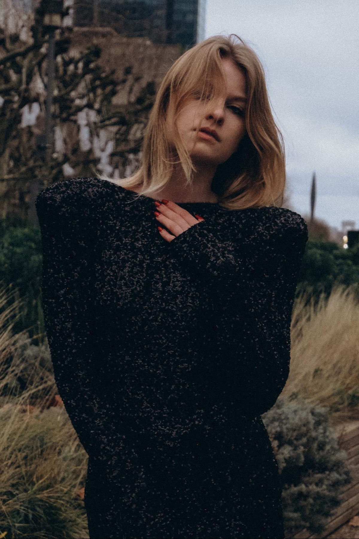Dina — Model & Hostess in Paris photo 1