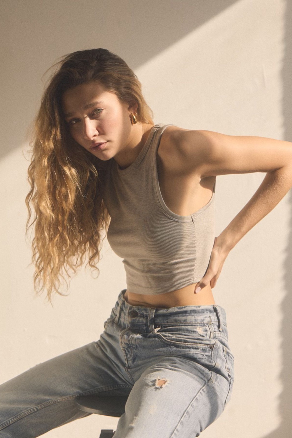 Alba — Model & Hostess in Paris photo 2
