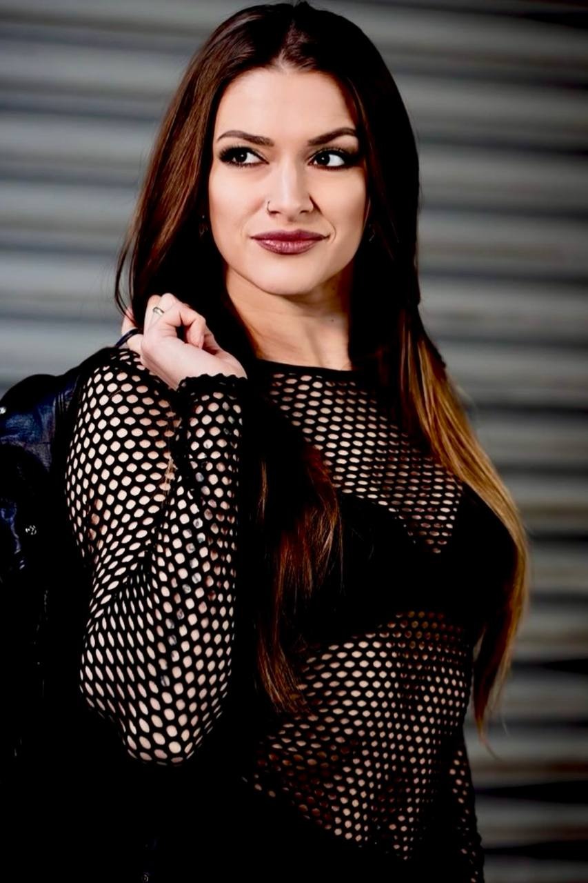 Alina — Model & Hostess in Paris photo 2