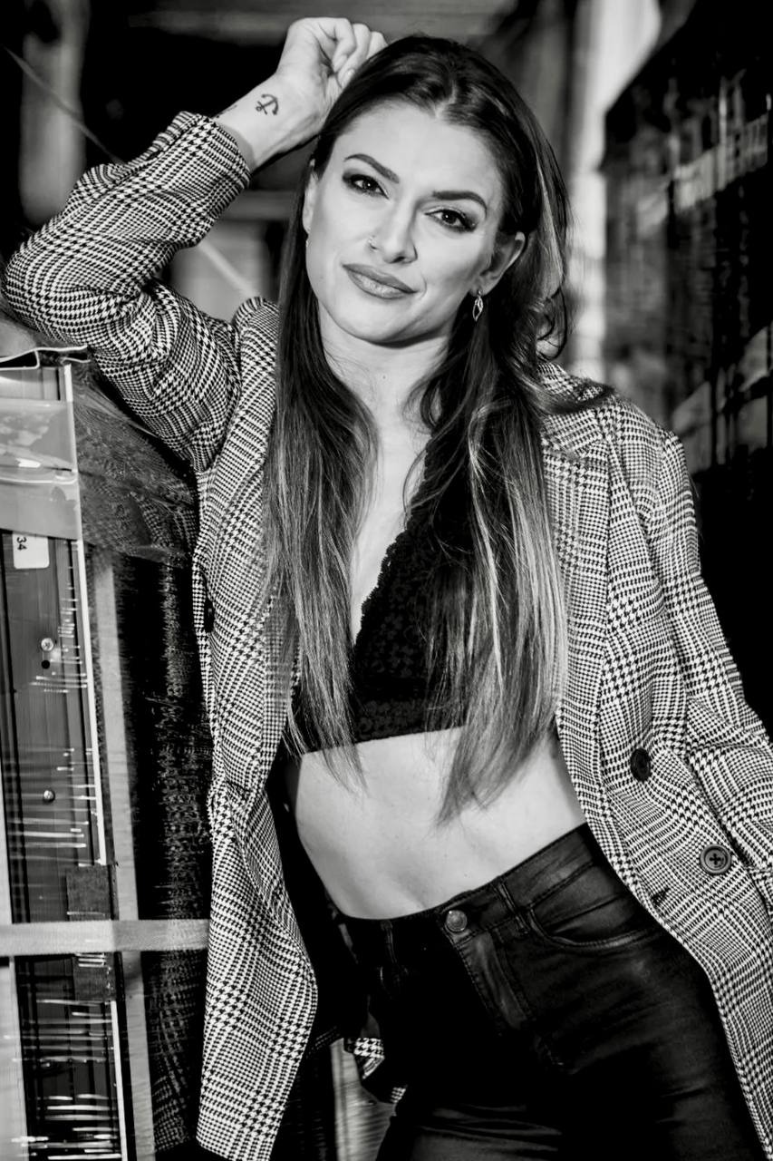 Alina — Model & Hostess in Paris photo 4