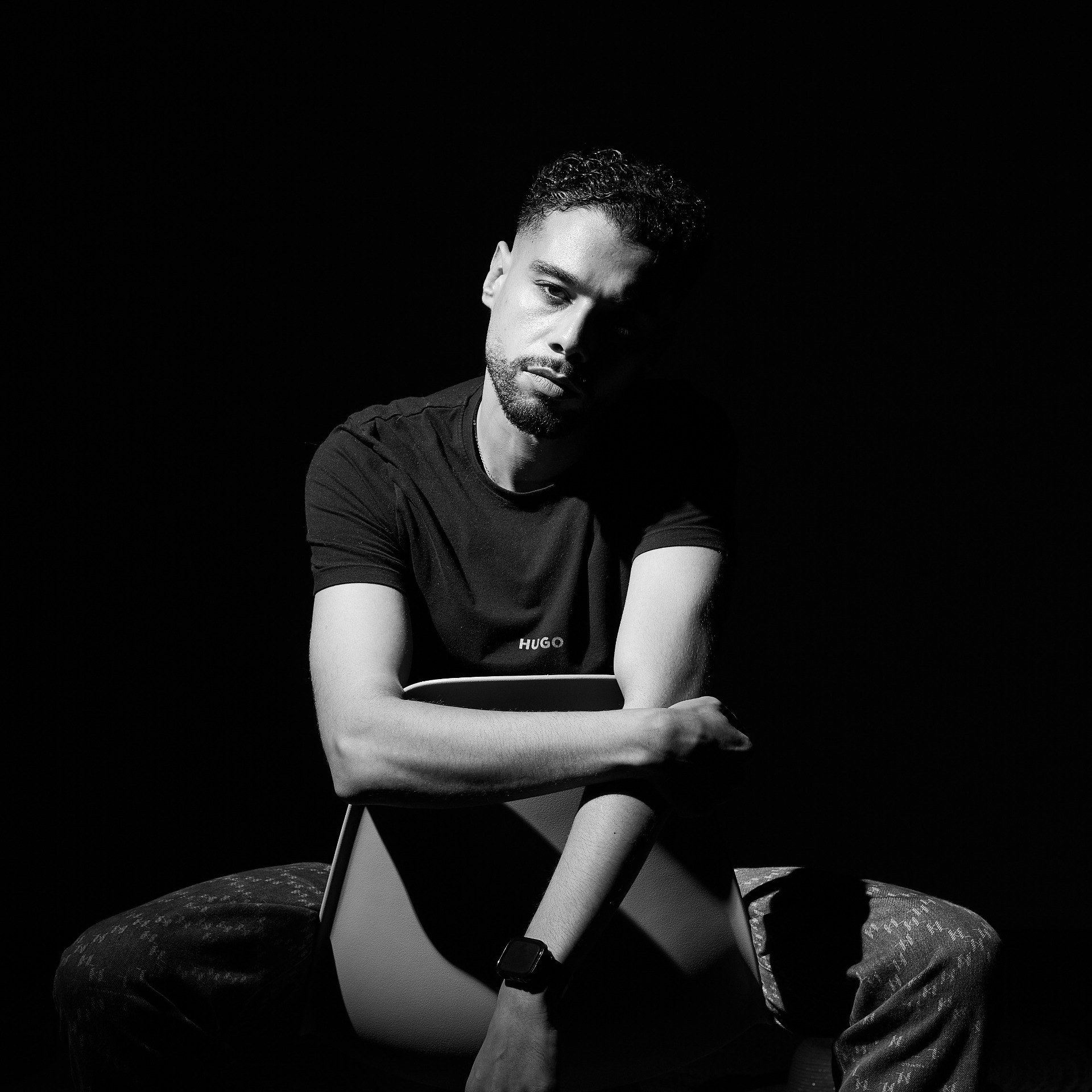 Ali — Model & Host in Aubervilliers photo 8
