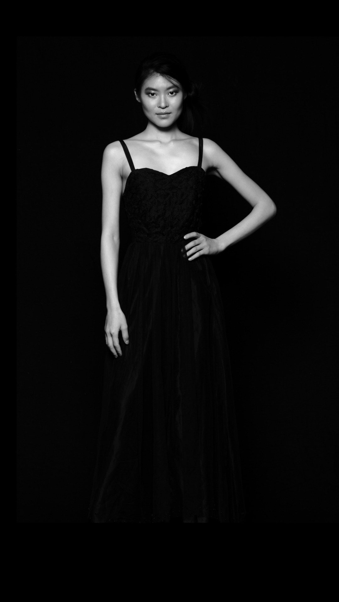 Yifei — Model & Hostess in Milano photo 2