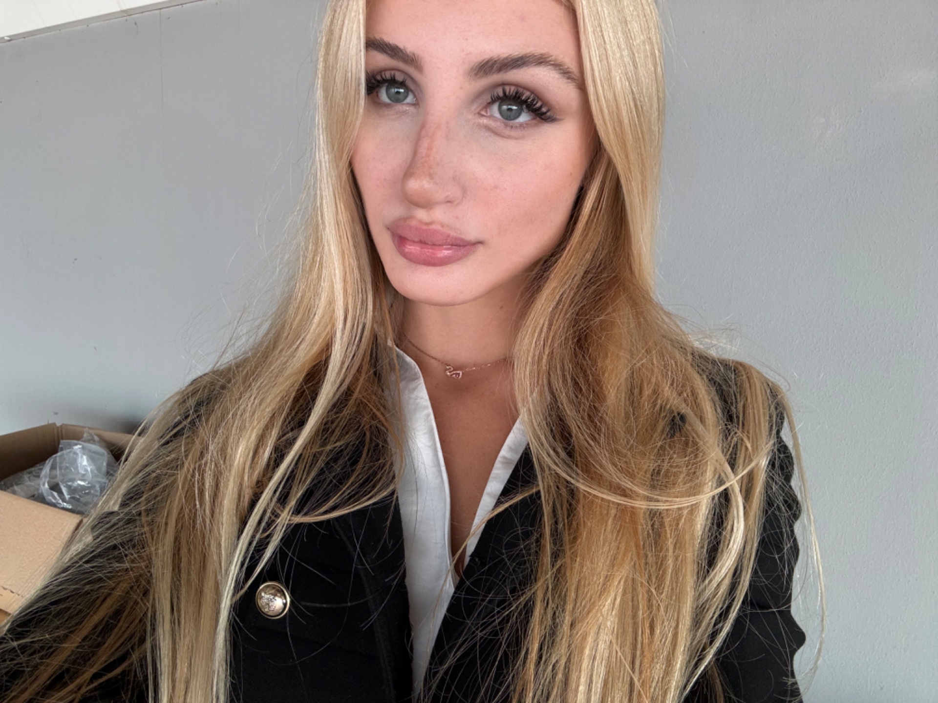 Caterina — Model & Hostess in Lucca photo 1