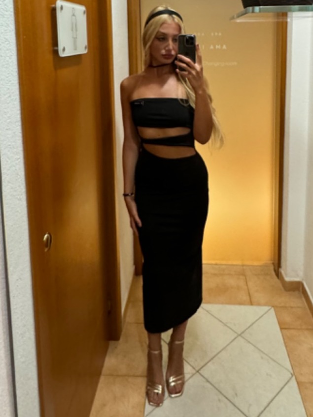 Caterina — Model & Hostess in Lucca photo 6