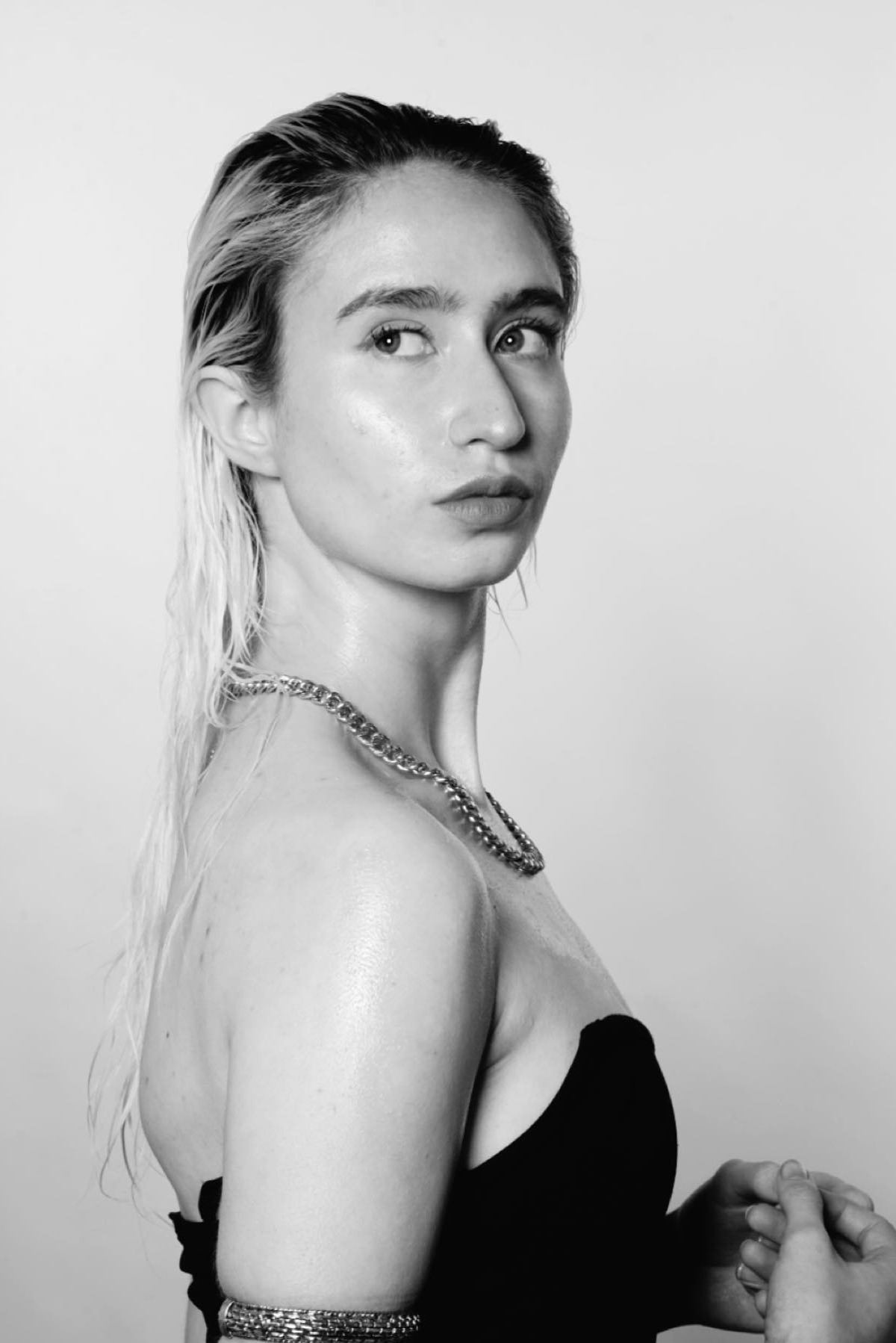 Ohanelle-astr&eacute;e — Model & Hostess in Bagneux photo 5