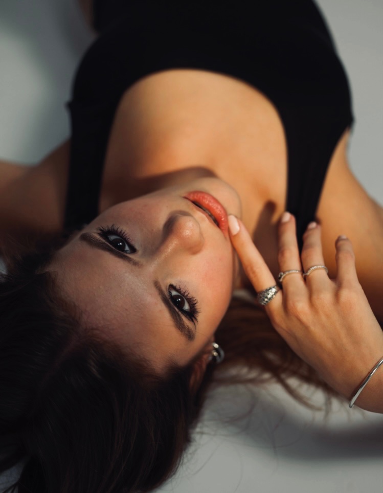 Chiara — Model & Hostess in Milano photo 1