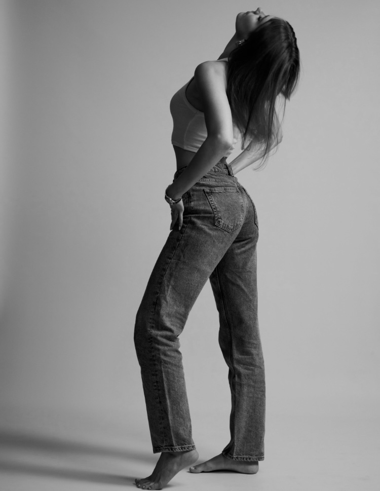 Chiara — Model & Hostess in Milano photo 2