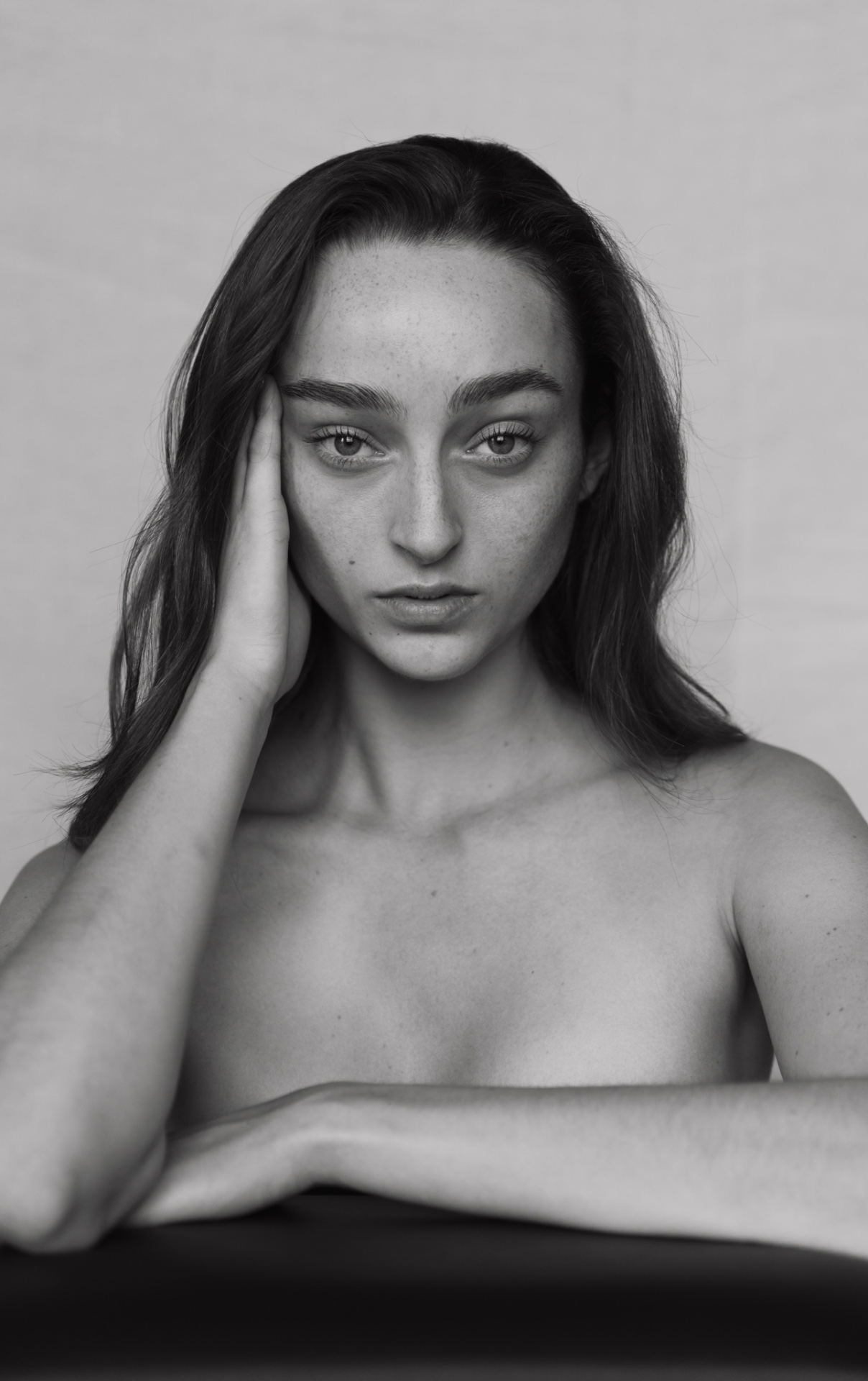 Luna — Model & Hostess in Paris photo 31
