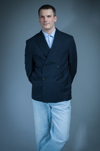 Alexandre — Model & Host in Pantin photo 3