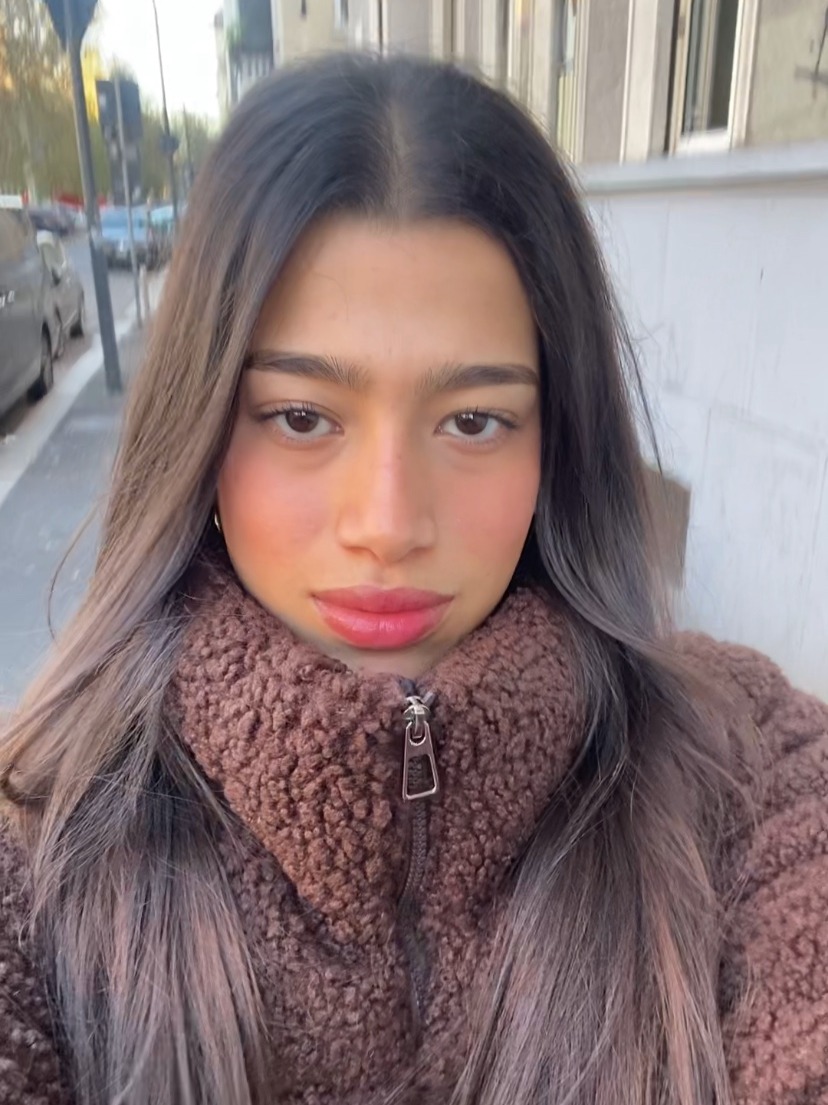 Helen — Model & Hostess in Milano photo 3