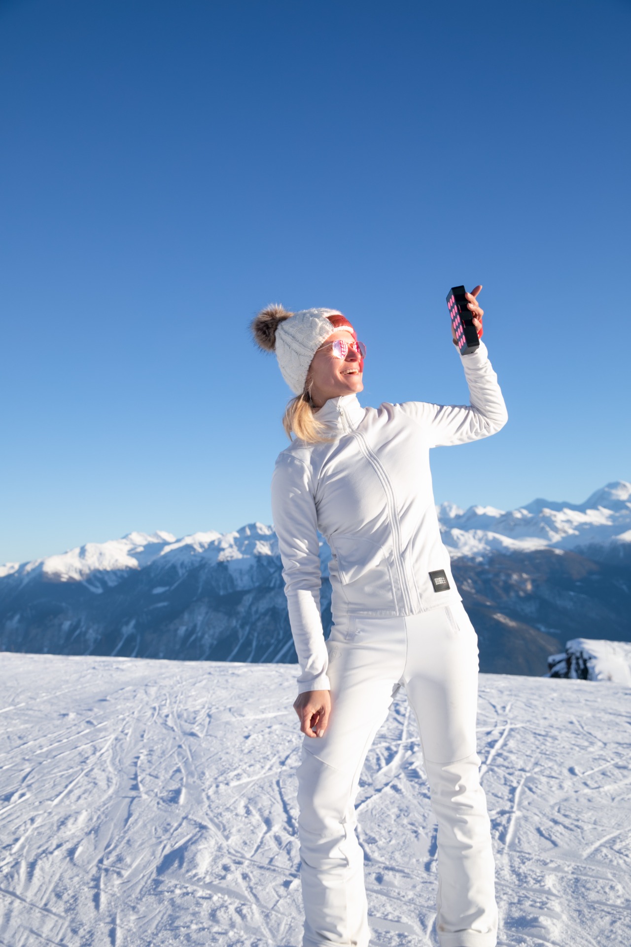 Jana — Model & Hostess in Crans-montana photo 4