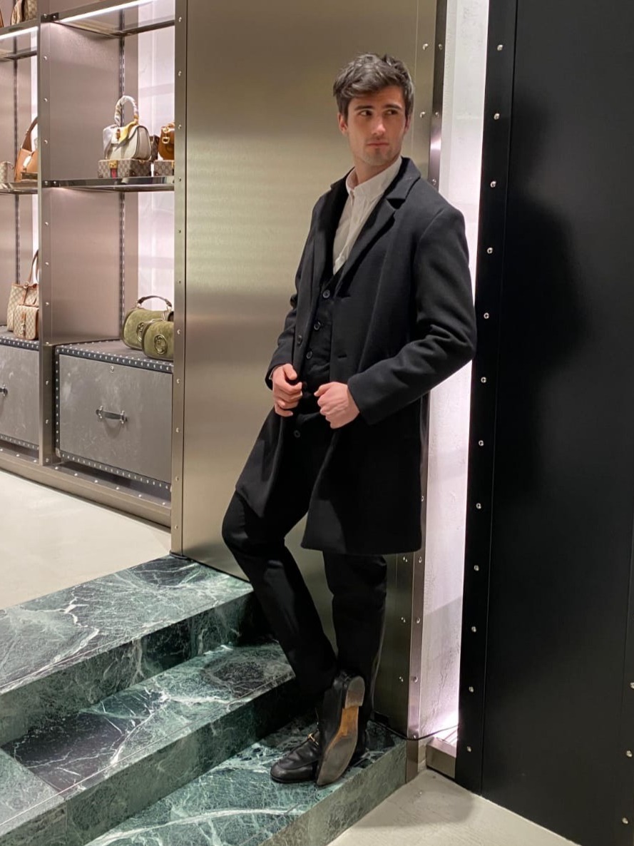 Alex — Model & Host in Madrid photo 10