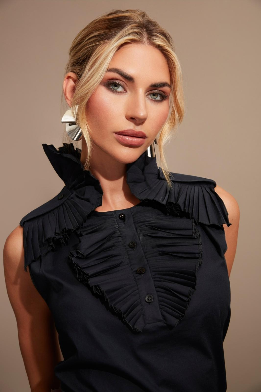 Giulia — Model & Hostess in Milano photo 3