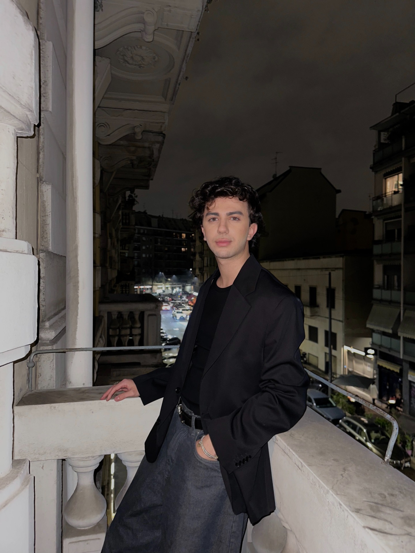 Lorenzo — Model & Host in Milano photo 1