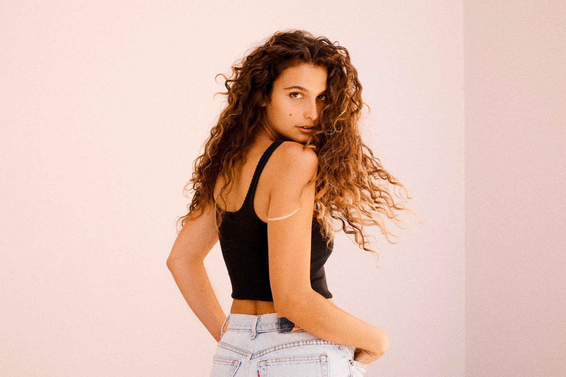 Manon — Model & Hostess in Paris photo 2