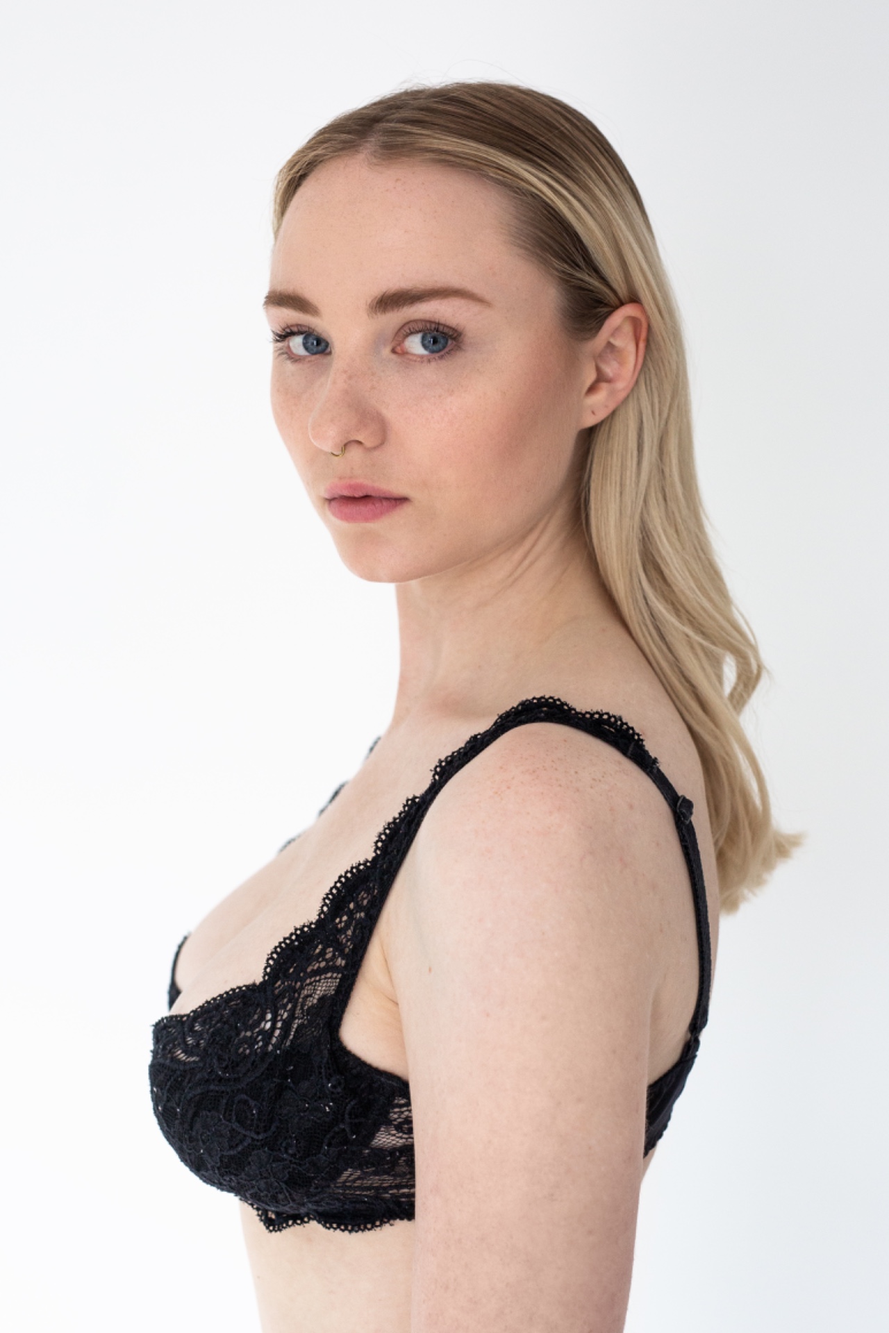 Stephanie — Model & Hostess in Luxembourg photo 5