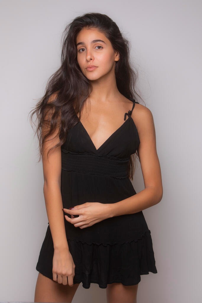 Chloe — Model & Hostess in Beirut photo 3