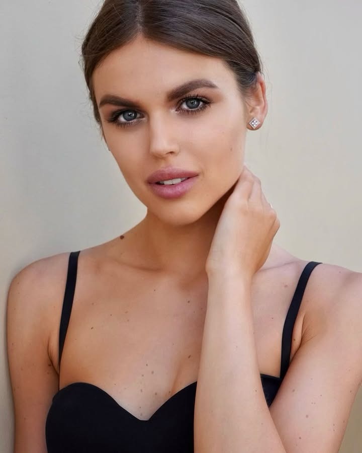 Yelyzaveta — Model & Hostess in Barcelona photo 5