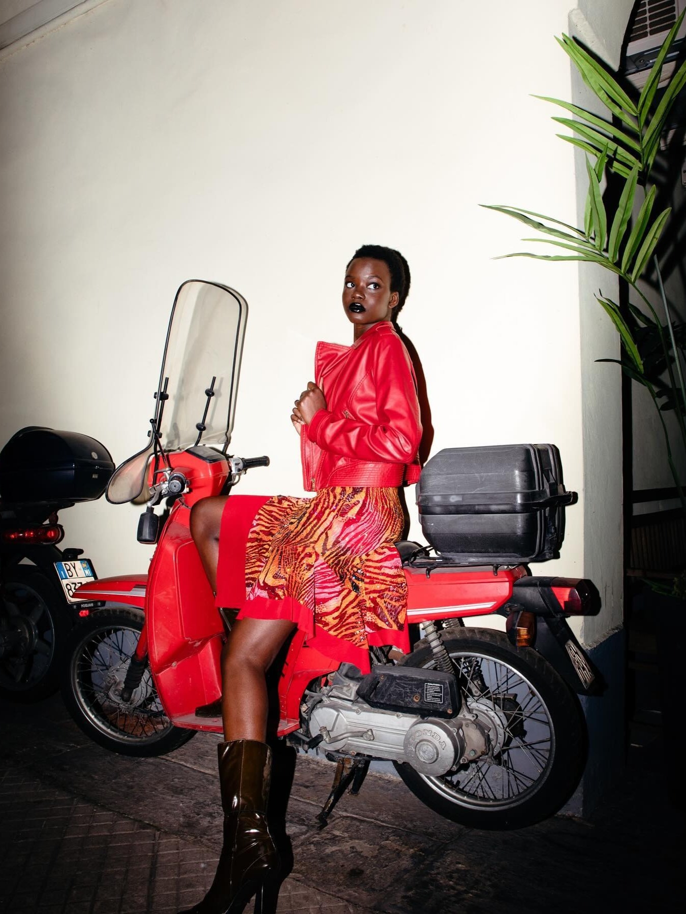 Mariama — Model & Hostess in Caravaggio photo 4