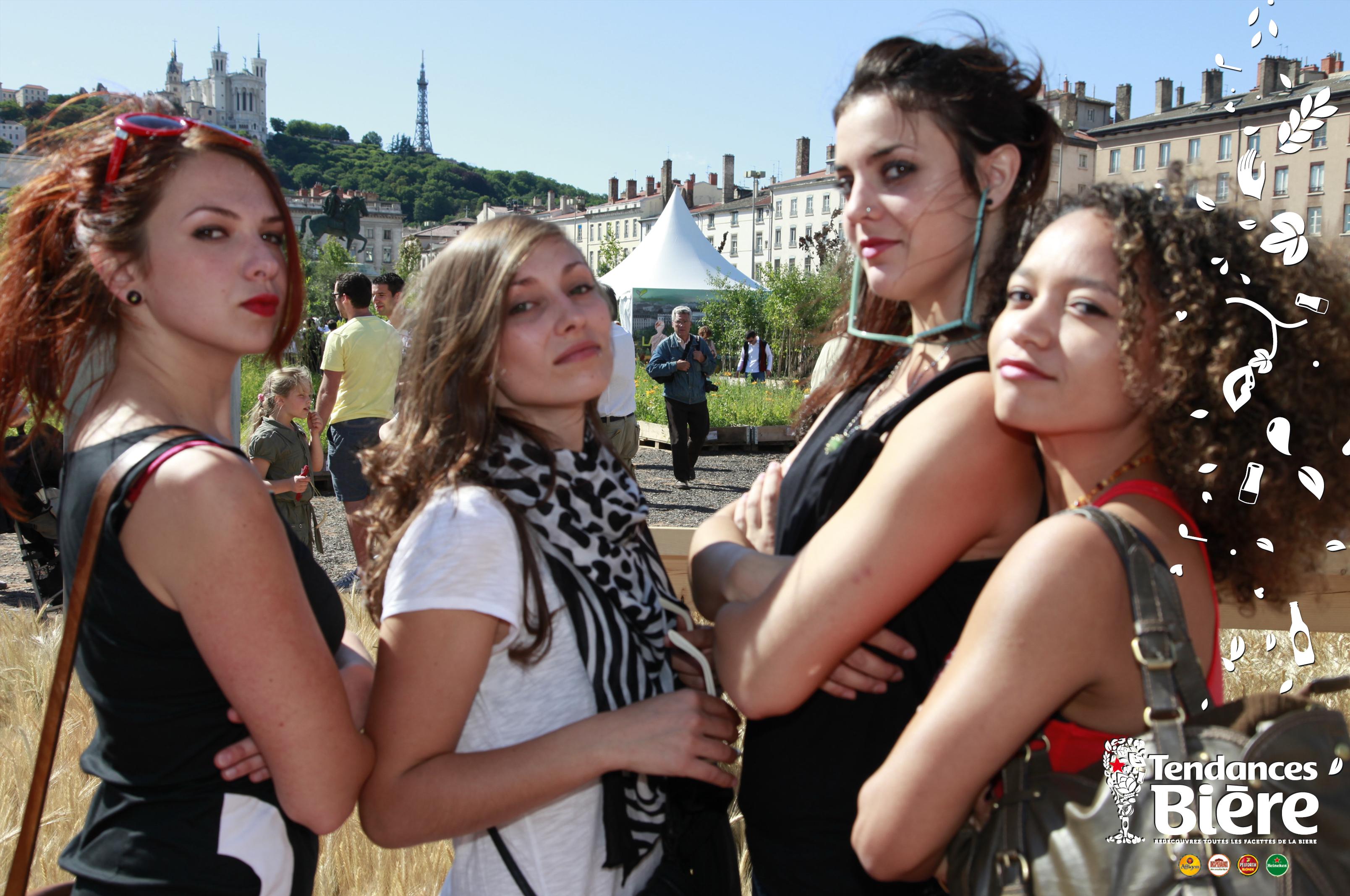 Marine — Model & Hostess in Lyon (provisoire) photo 1
