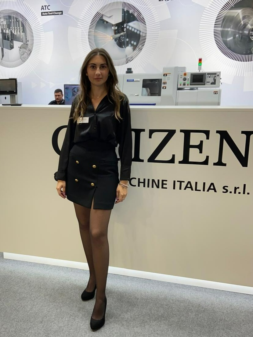 Giulia — Model & Hostess in Trebbo photo 5