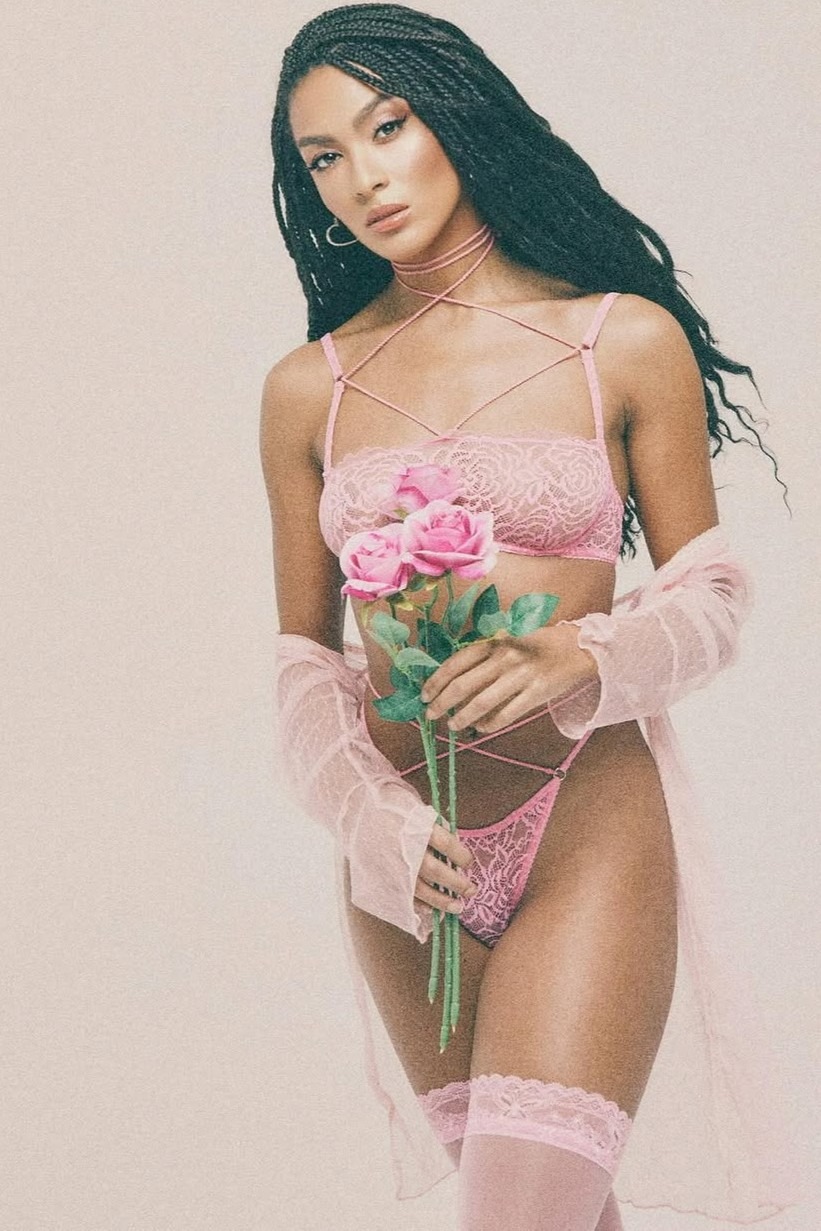 Meny — Model & Hostess in Zafferana Etnea photo 16