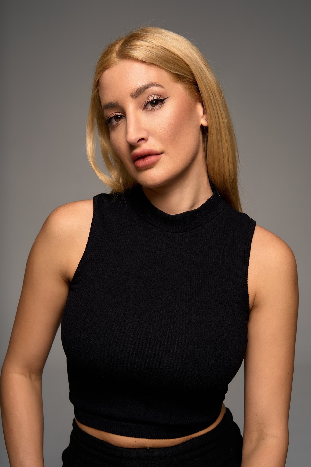 Carla — Model & Hostess in Madrid photo 2